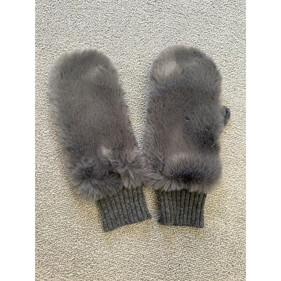Carolina Amato Women's One Size Gray Faux Fur Wool Cashmere Blend Mittens - Picture 1 of 3